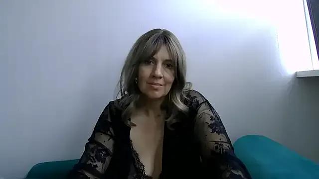 Ella_Next_Door — Freechat on StripChat