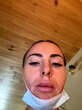 EmaSalis — Freechat on StripChat