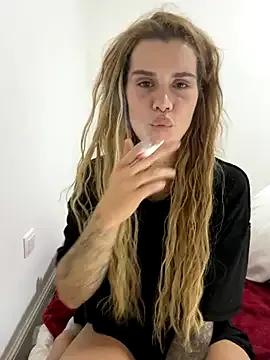 EmiliaCatalina — snap 