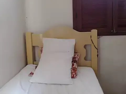 Freechat Emmabee123 on StripChat