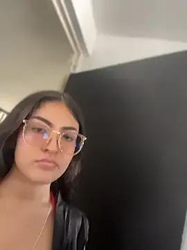 StripChat Gaby-Herrera is Freechat Gaby-Herrera — DOMI INSIDE + RUB MY CLIT