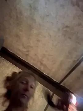 GoldenFlameGoddess — Make MILF Wet