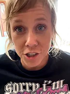 goodgirlbabydoll on StripChat