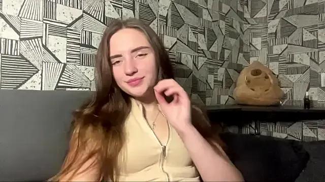 StripChat GreatMolly is Freechat GreatMolly — tits show