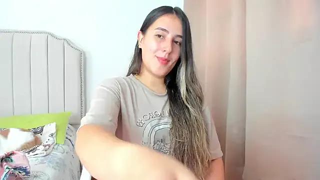 StripChat Hanna86 is Private Hanna86 — fingers in your wet pussy