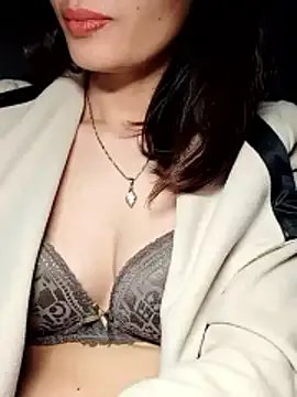 Freechat Hinna_x on StripChat