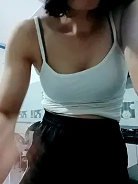 Freechat Hinna_x on StripChat