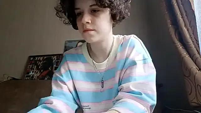 JesseniaHanney — A nice little nose scratch