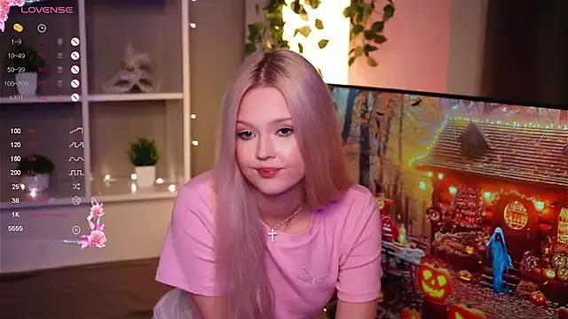 StripChat KaryTasch is Freechat KaryTasch — Lick my finger slowly