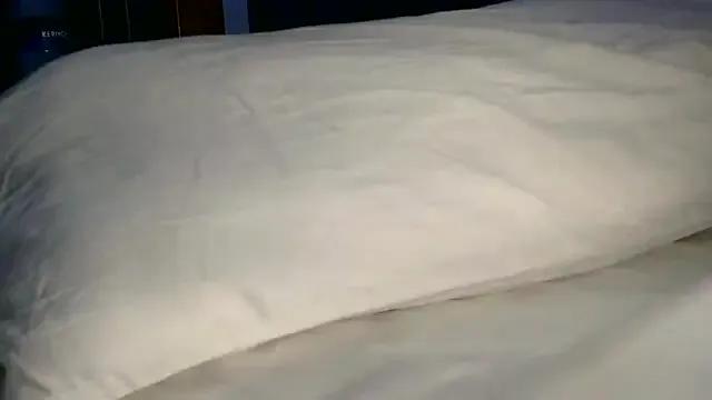 katt008 — shower show