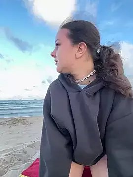 Freechat kinkygirl420x on StripChat