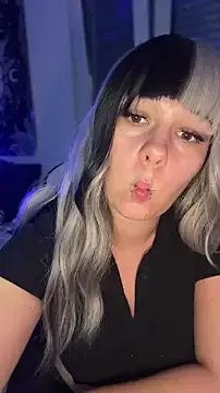 Freechat kinkygirl420x on StripChat