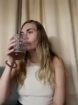 Freechat KisaVixen on StripChat