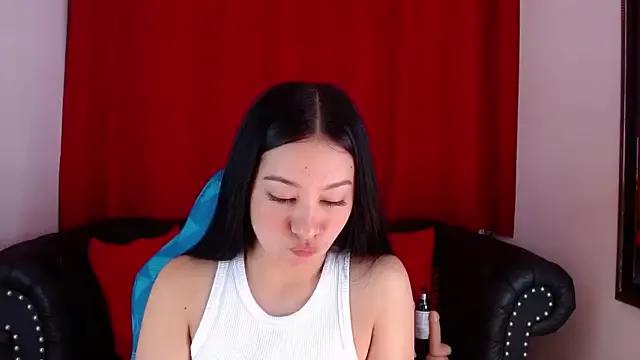 Lila_Pinky on StripChat 