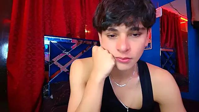 StripChat Luke_Howland is Freechat Luke_Howland — Super sexy dance with my body and ass