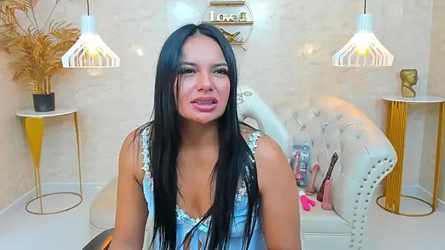 LYA_SWEETX — Flash boobs! 