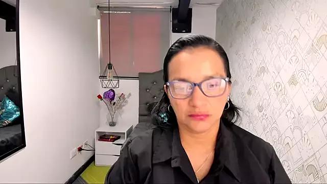 Freechat MarilynMiilf_ on StripChat