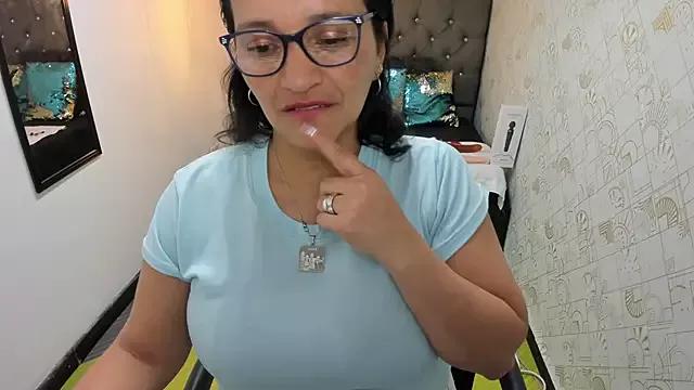 Freechat MarilynMiilf_ on StripChat