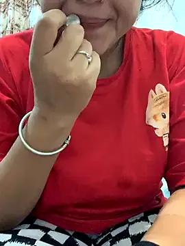 misharani00 — Boobs show