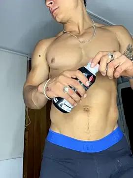 StripChat MR_MUSCLE is Freechat MR_MUSCLE — HARD COCK FLEX