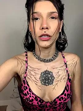 StripChat nickelfie is Freechat nickelfie — Dp plug anal e lush na bucetinha!