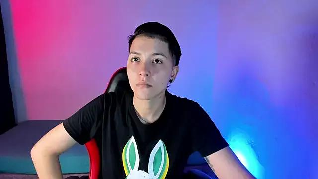 Freechat nicocoox on StripChat