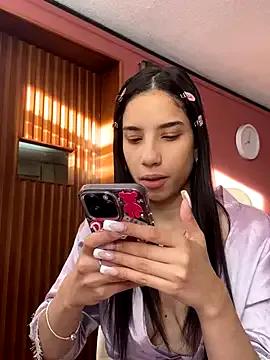 Praga_Pink — TETAS BRILLANTES