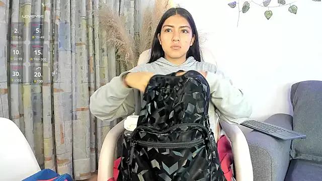 Freechat Quiinn_bx on StripChat