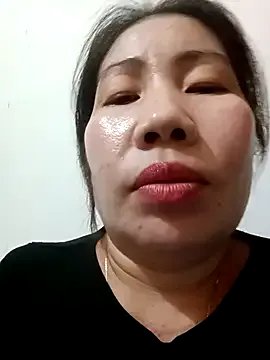 Reema_143 on StripChat