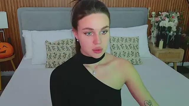 StripChat RihannaRose is Private RihannaRose — suck your finger and eye contact