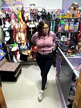 ROSALIASEXSHOP — IN THONG AND HEELS WITHOUT A SHIRT 5MIN