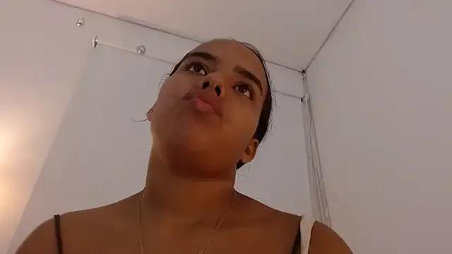 Freechat Roxy_Stonee on StripChat