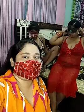 StripChat Sexy_anaamika is Freechat Sexy_anaamika — Pussy chocolate in licking