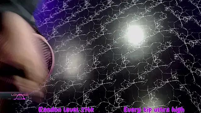 Freechat sexy_impact on StripChat