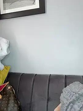 Freechat slimcateee on StripChat