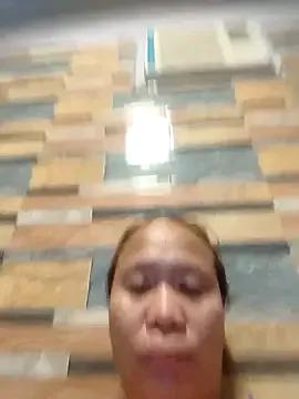 Freechat squirtshantal on StripChat