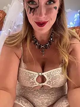 StripChat Sweet___Emily is Private Sweet___Emily — spread yoghurt on NAKED BOOBS&SUCK THEM