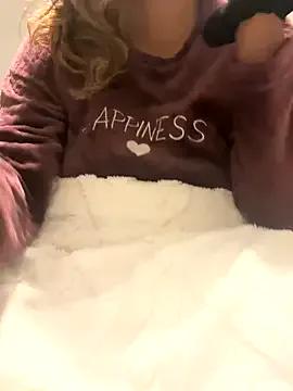 TEMPTING-TAMMY — Lets play (Tam's choice of toy)