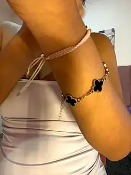 StripChat trex_x is Private trex_x —   Fingers in pussy