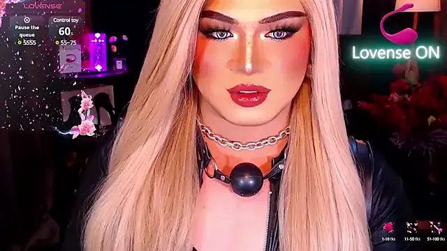 Freechat WebCumGoddes69 on StripChat