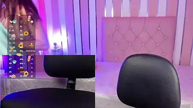Freechat XimenaReid on StripChat
