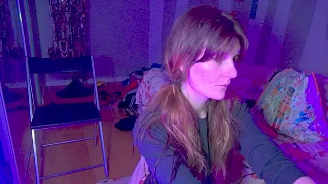 YourFavCanadianMILF — Freechat on StripChat